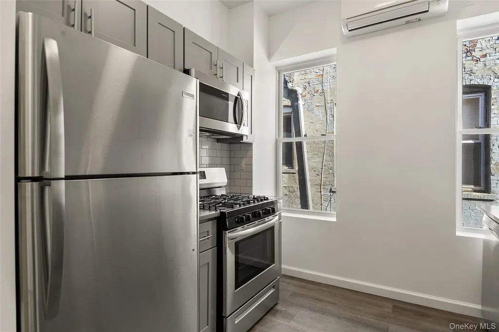 1047 Morris Avenue Bronx NY 10456