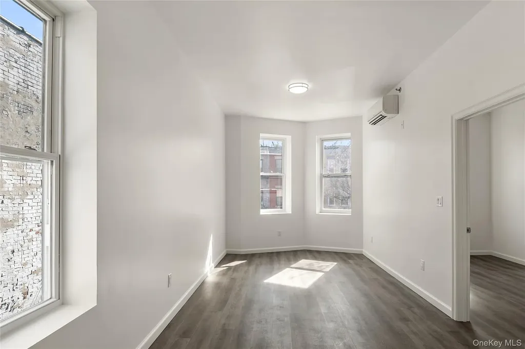 1047 Morris Avenue Bronx NY 10456