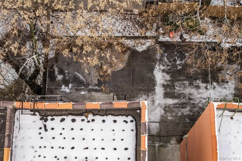 1047 Morris Avenue Bronx NY 10456