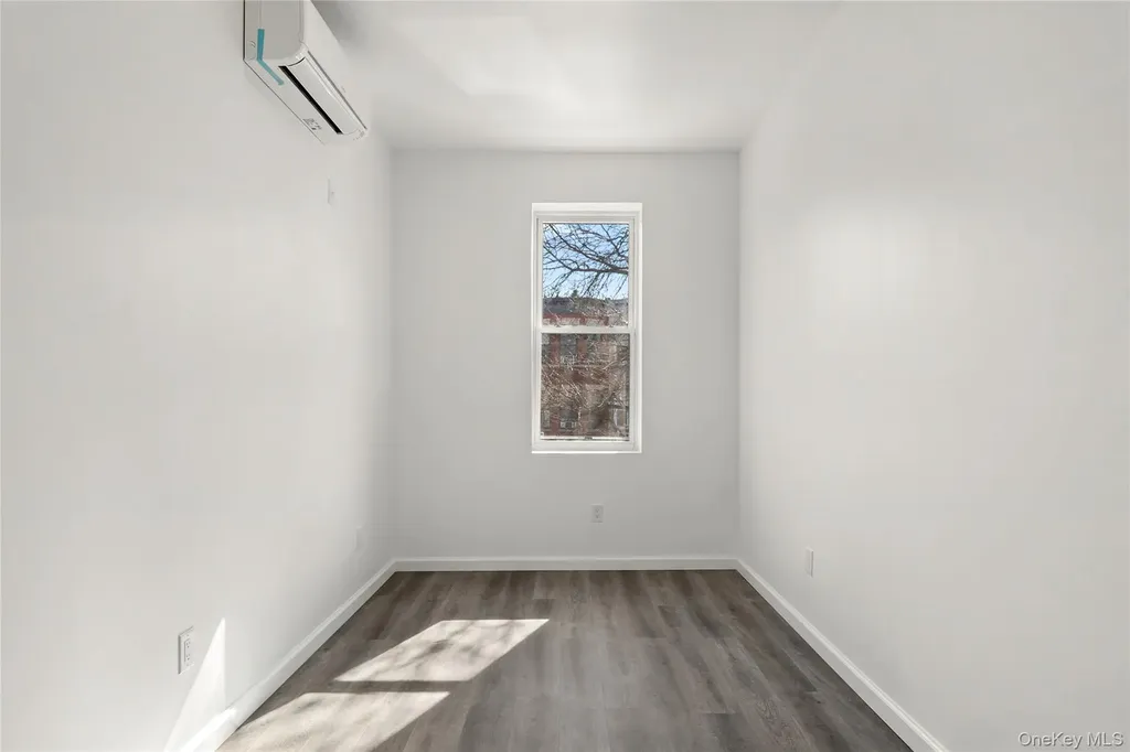 1047 Morris Avenue Bronx NY 10456
