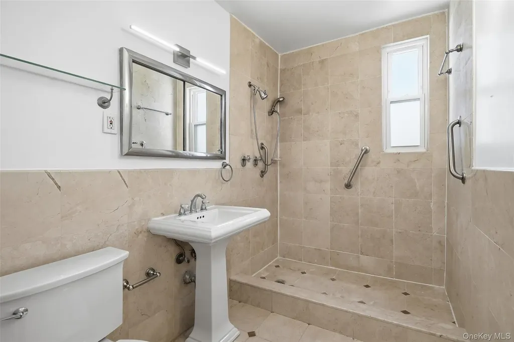 953 W Boston Post Road Mamaroneck NY 10543