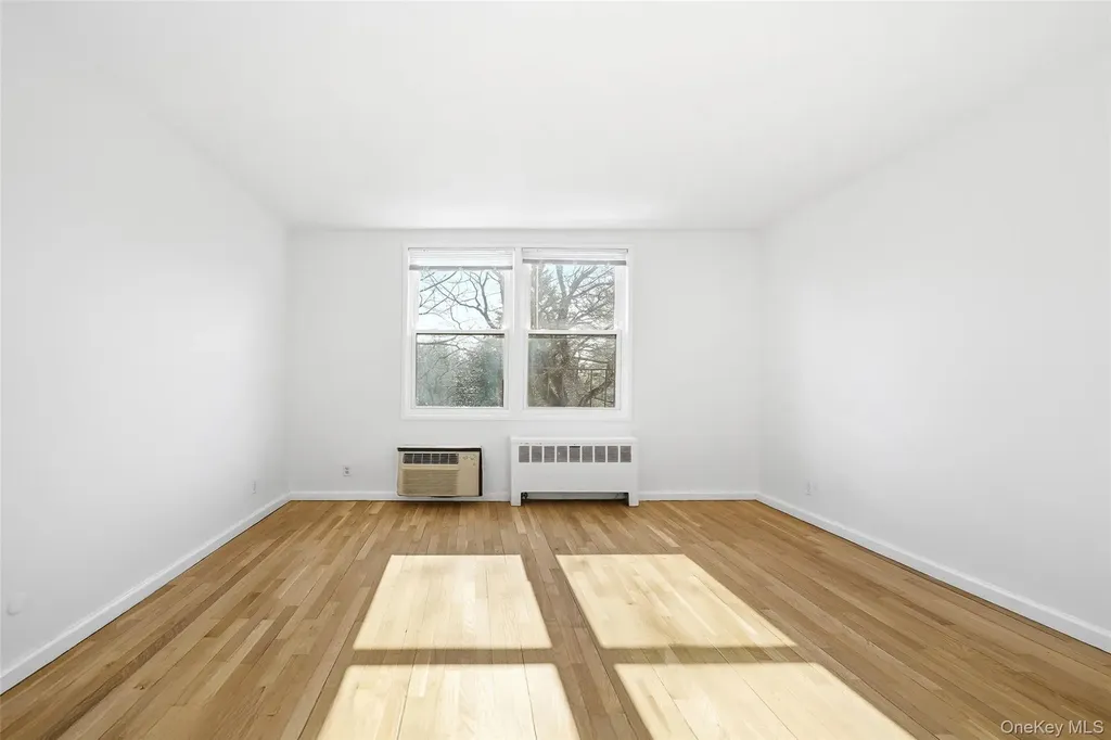 953 W Boston Post Road Mamaroneck NY 10543