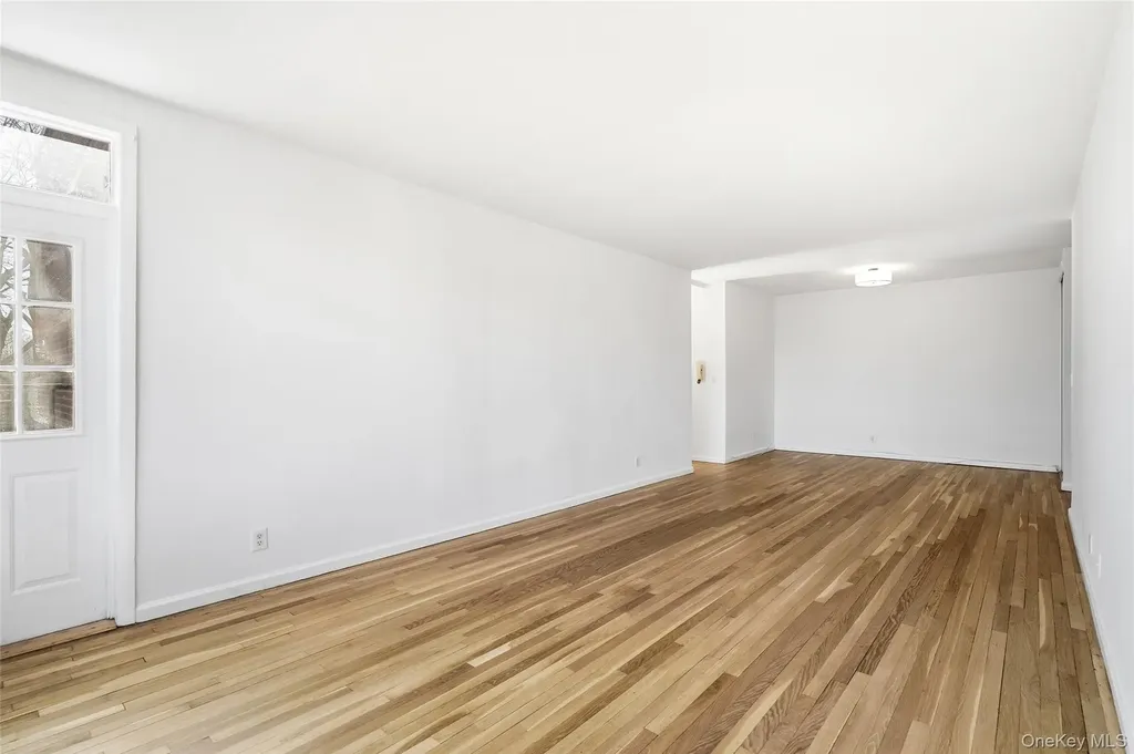 953 W Boston Post Road Mamaroneck NY 10543