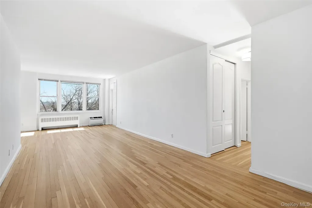 953 W Boston Post Road Mamaroneck NY 10543