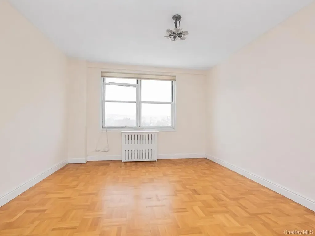 3935 Blackstone Avenue Bronx NY 10471