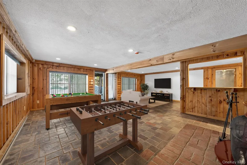 27 Manchester Road Rock Hill NY 12775
