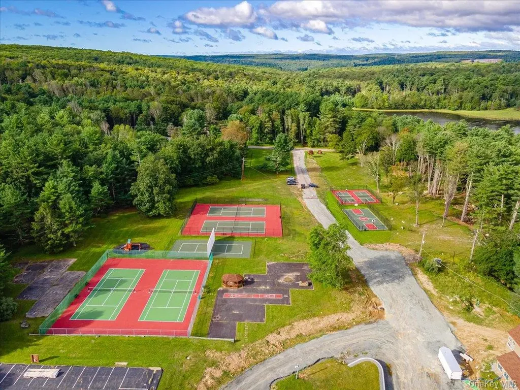 27 Manchester Road Rock Hill NY 12775