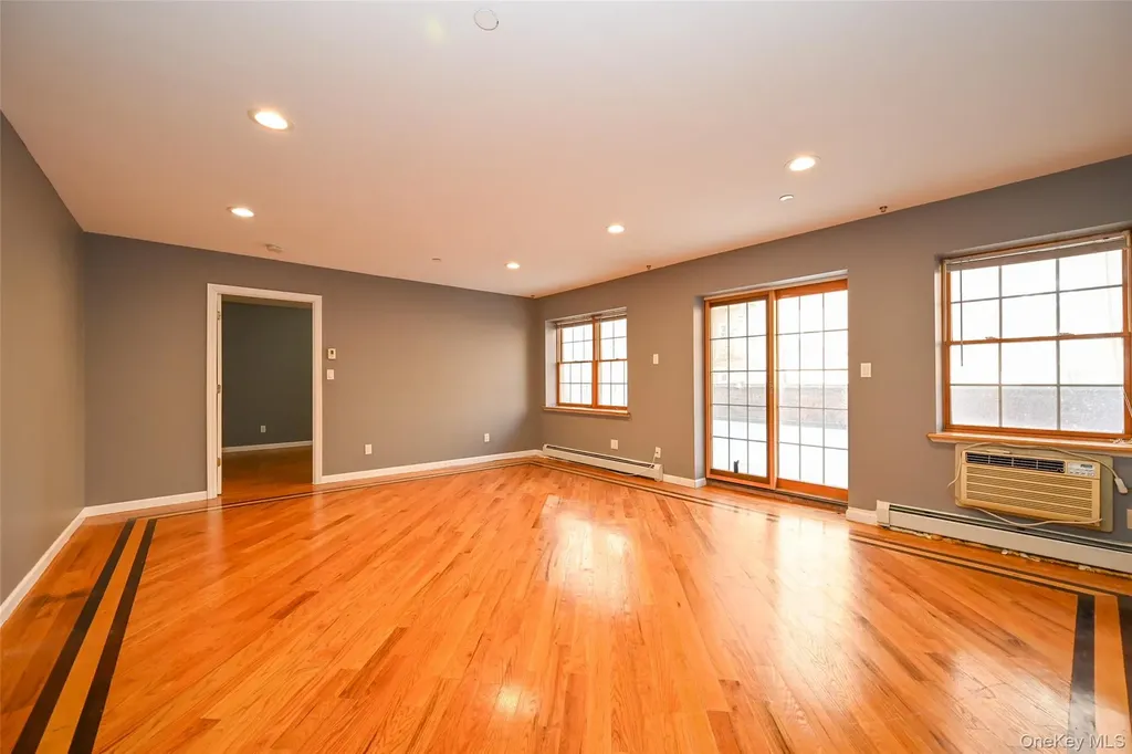 108-27 63rd Avenue Forest Hills NY 11375