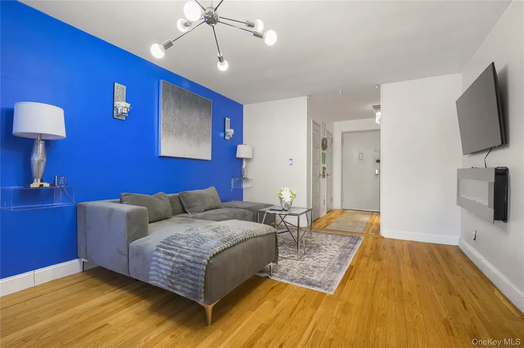 98 Dehaven Drive Yonkers NY 10703