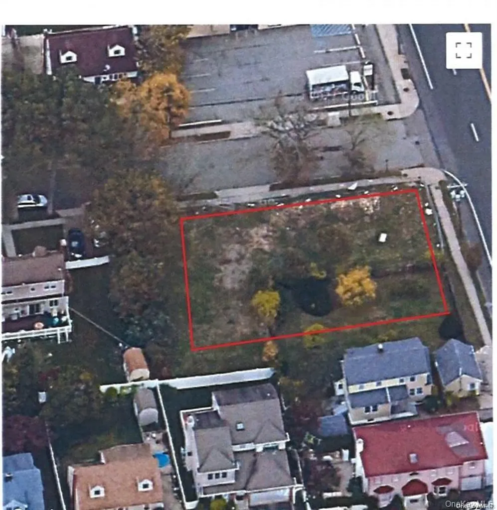847 Willis Avenue Albertson NY 11507