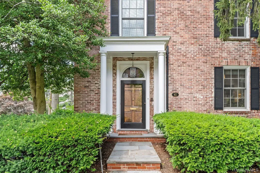 41 Garden Avenue Bronxville NY 10708