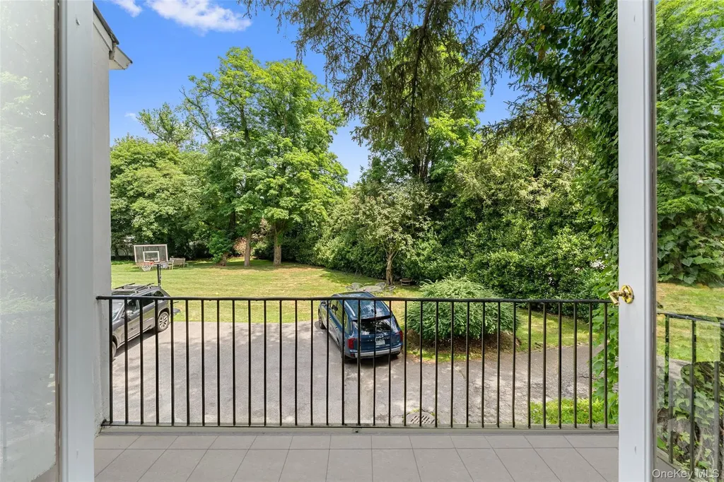 41 Garden Avenue Bronxville NY 10708