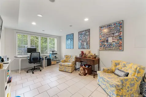 41 Garden Avenue Bronxville NY 10708