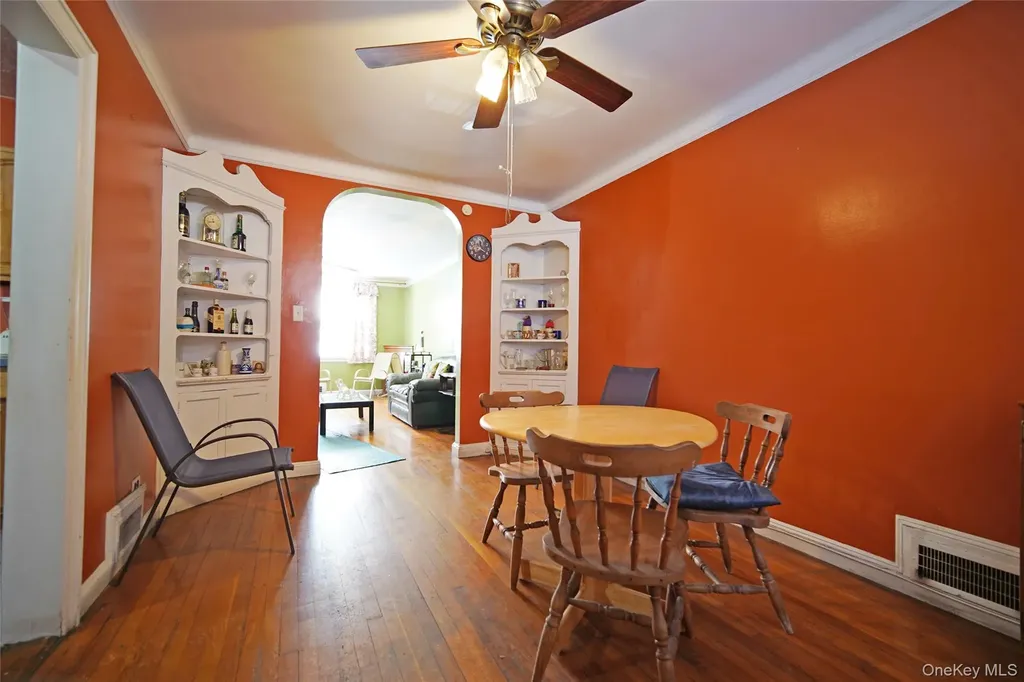 1147 Grenada Place Bronx NY 10466