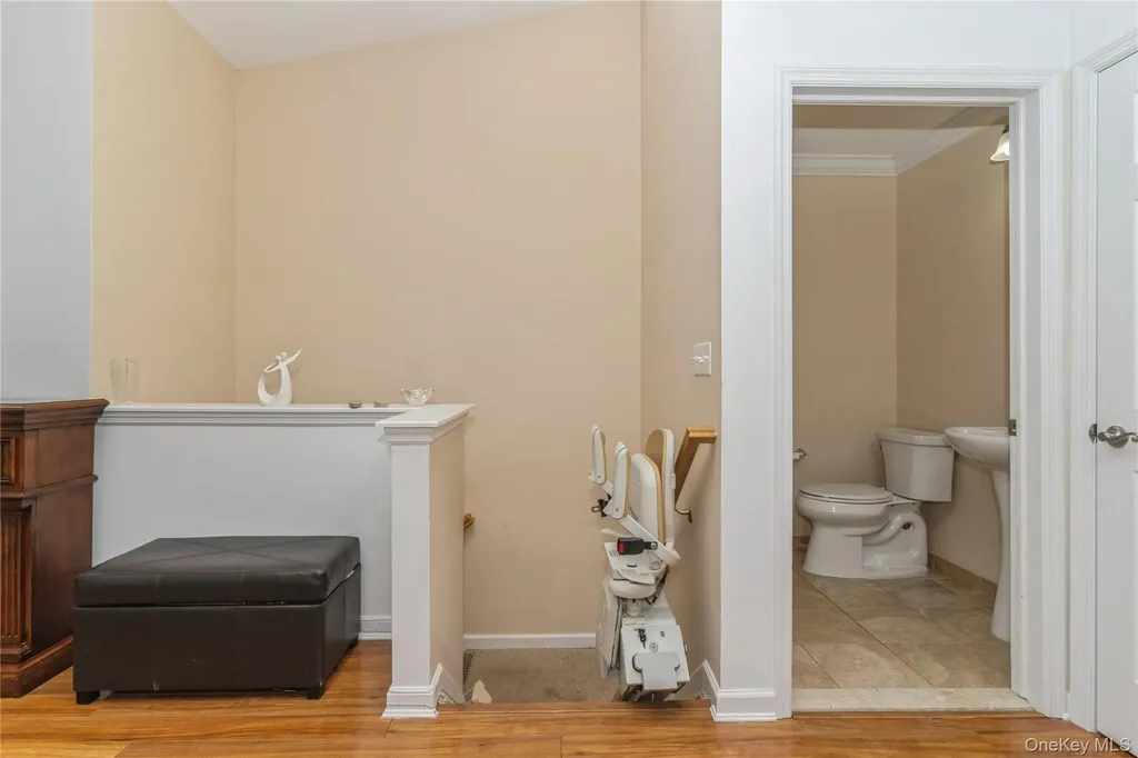 218 Willow Lane Valley Stream NY 11580