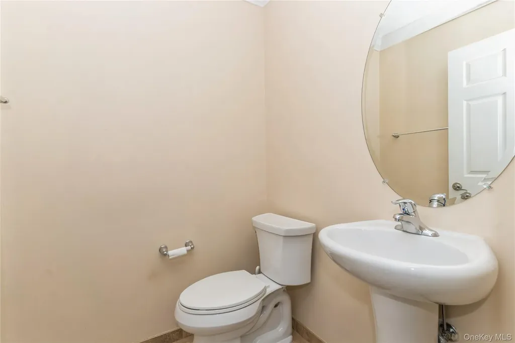 218 Willow Lane Valley Stream NY 11580