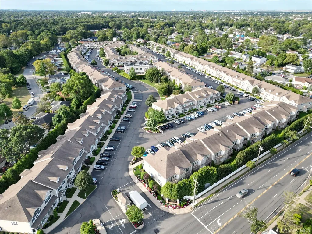 218 Willow Lane Valley Stream NY 11580
