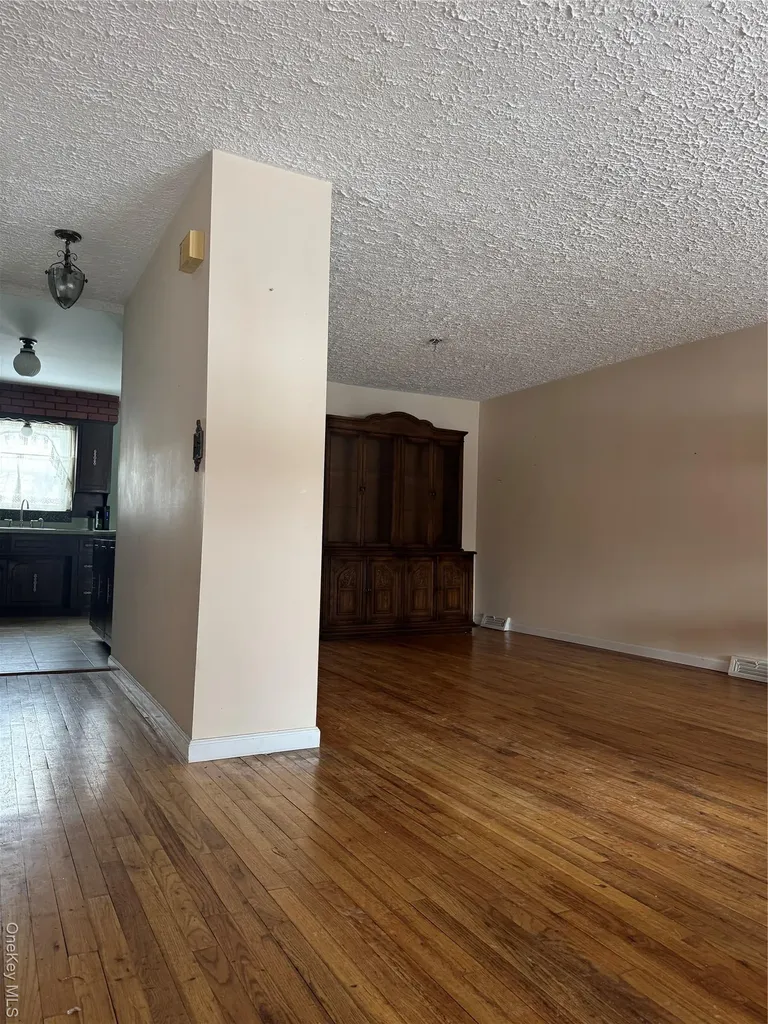 15-43 144th Street Whitestone NY 11357