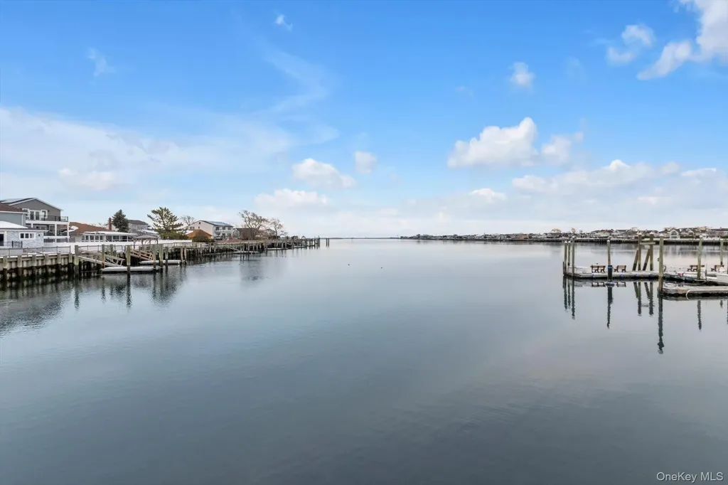 100 Baker Court Island Park NY 11558