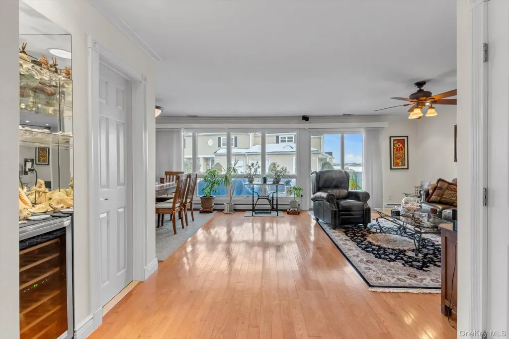 100 Baker Court Island Park NY 11558