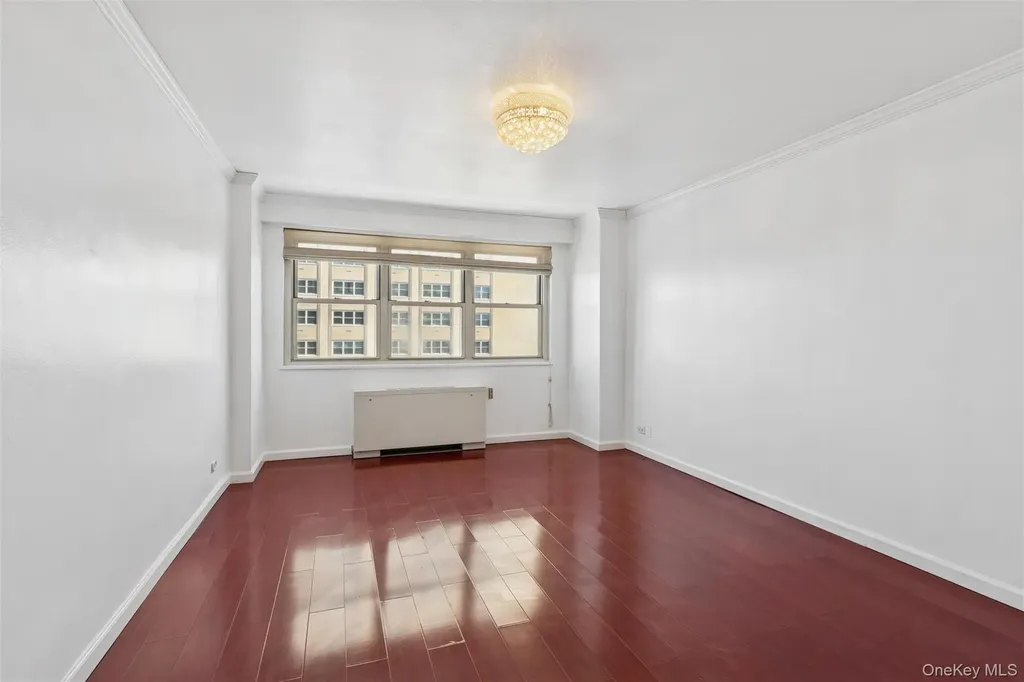 10230 66 Road Forest Hills NY 11375