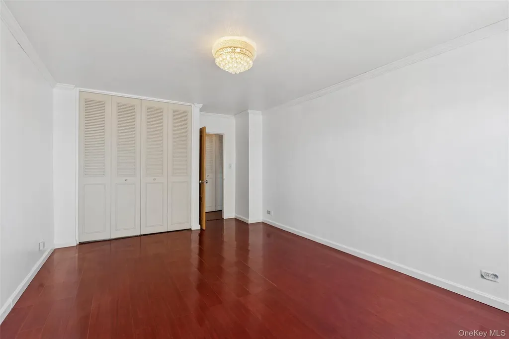 10230 66 Road Forest Hills NY 11375
