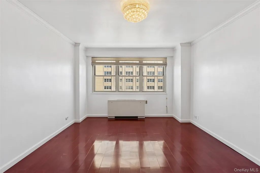 10230 66 Road Forest Hills NY 11375