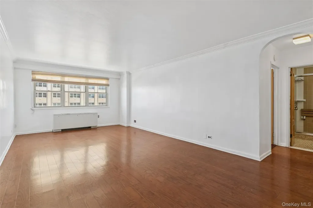 10230 66 Road Forest Hills NY 11375