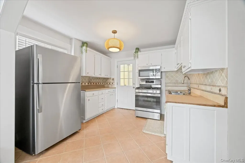 629 Hillside Avenue Mamaroneck NY 10543