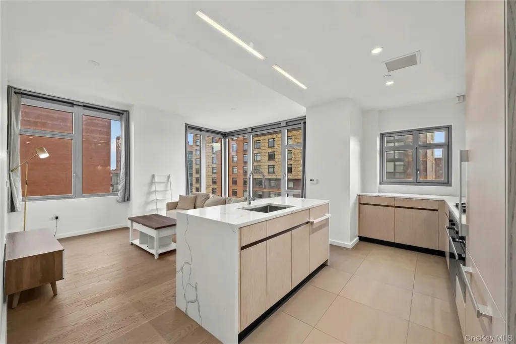 13327 39th Avenue Flushing NY 11354
