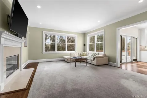 12 Old Lyme Road Scarsdale NY 10583