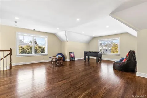 12 Old Lyme Road Scarsdale NY 10583