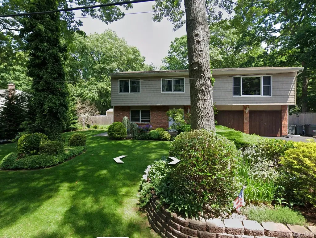 61 Pine Drive Nesconset NY 11767