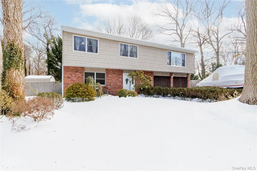 61 Pine Drive Nesconset NY 11767