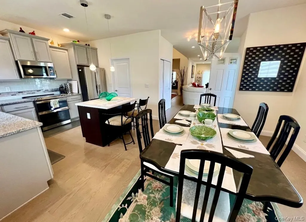 37 Willow Circle Coram NY 11727
