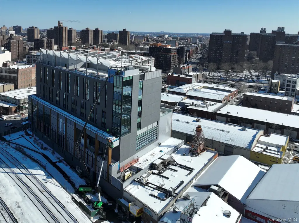 2520 Park Avenue Bronx NY 10451
