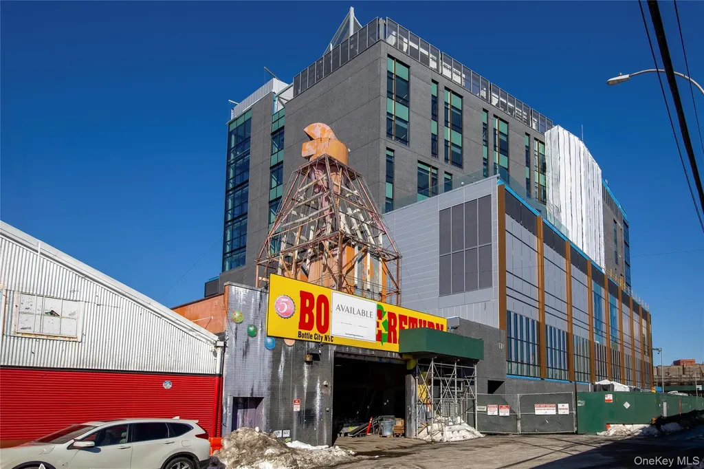 2520 Park Avenue Bronx NY 10451