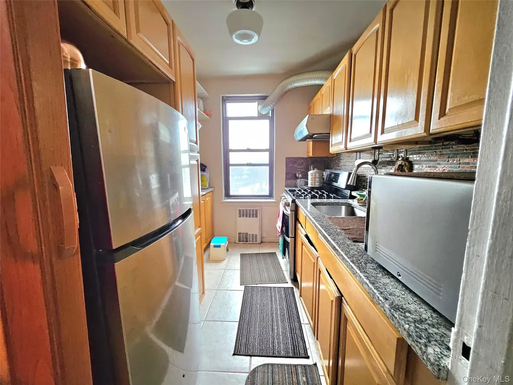 113-15 34 Corona NY 11368