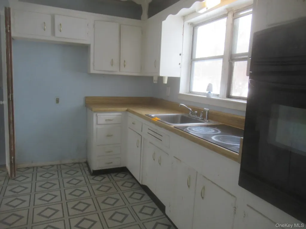 10 Lori Street Poughkeepsie NY 12603