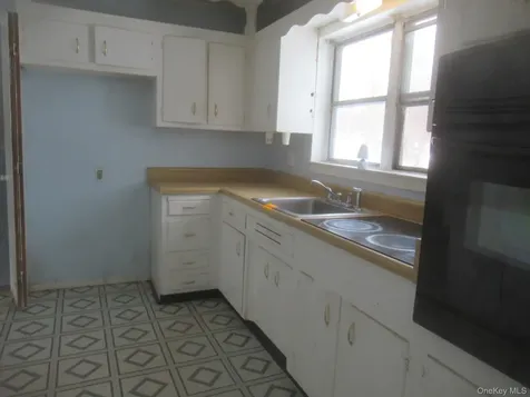 10 Lori Street Poughkeepsie NY 12603