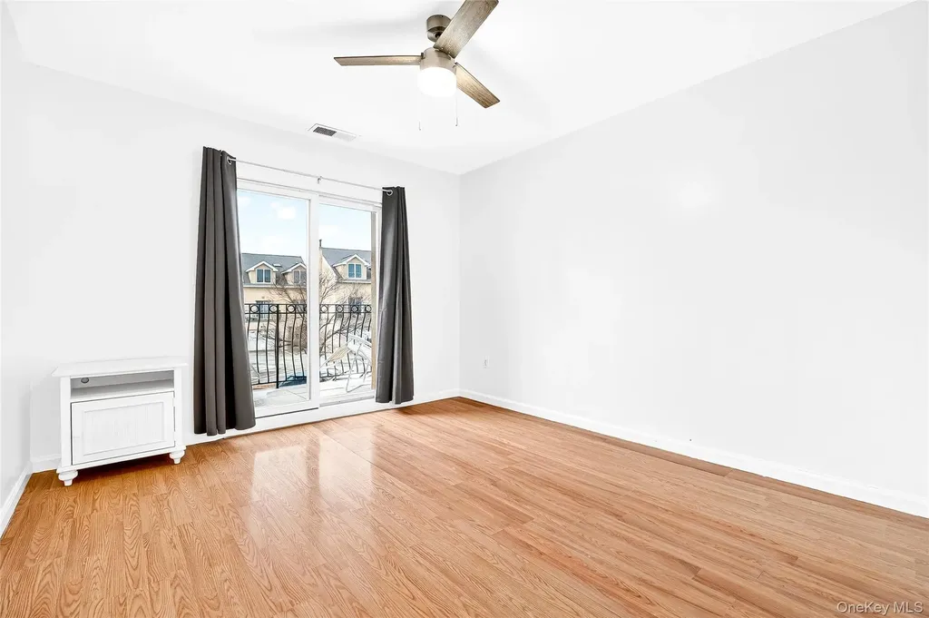 1432 Outlook Avenue Bronx NY 10465