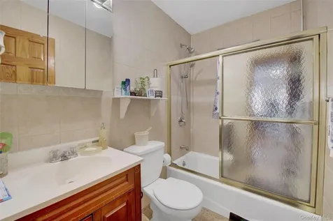 25103 Union Turnpike Bellerose NY 11426