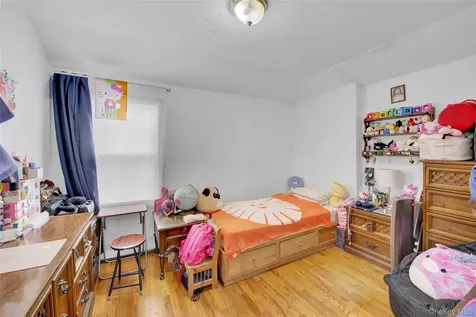 25103 Union Turnpike Bellerose NY 11426