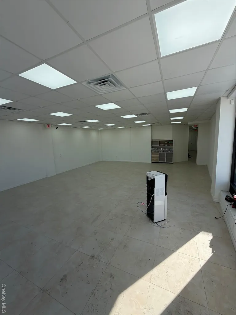 325 Sunrise Highway Lynbrook NY 11563