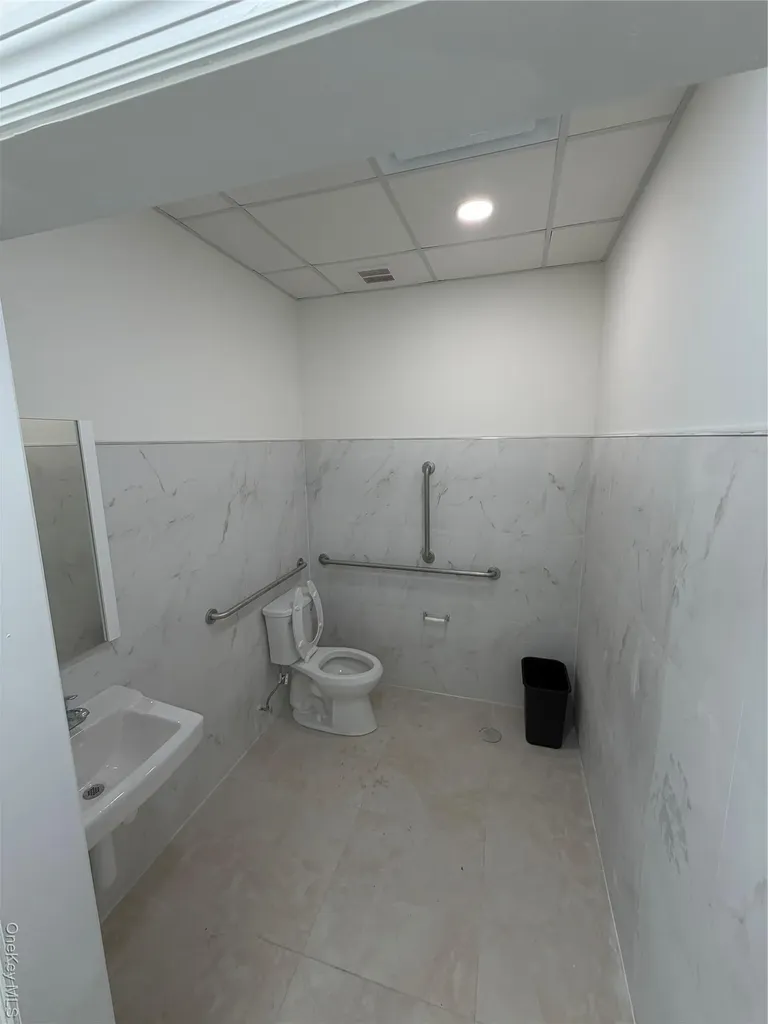 325 Sunrise Highway Lynbrook NY 11563