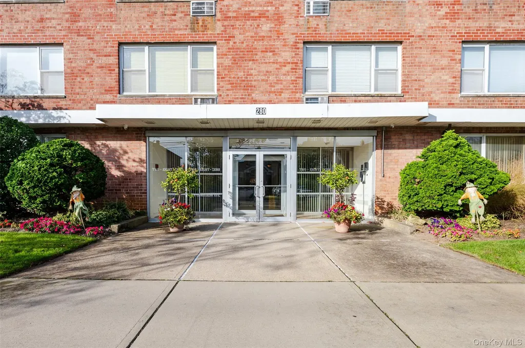 280 Guy Lombardo Avenue Freeport NY 11520
