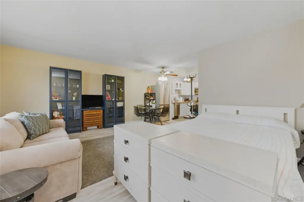 280 Guy Lombardo Avenue Freeport NY 11520