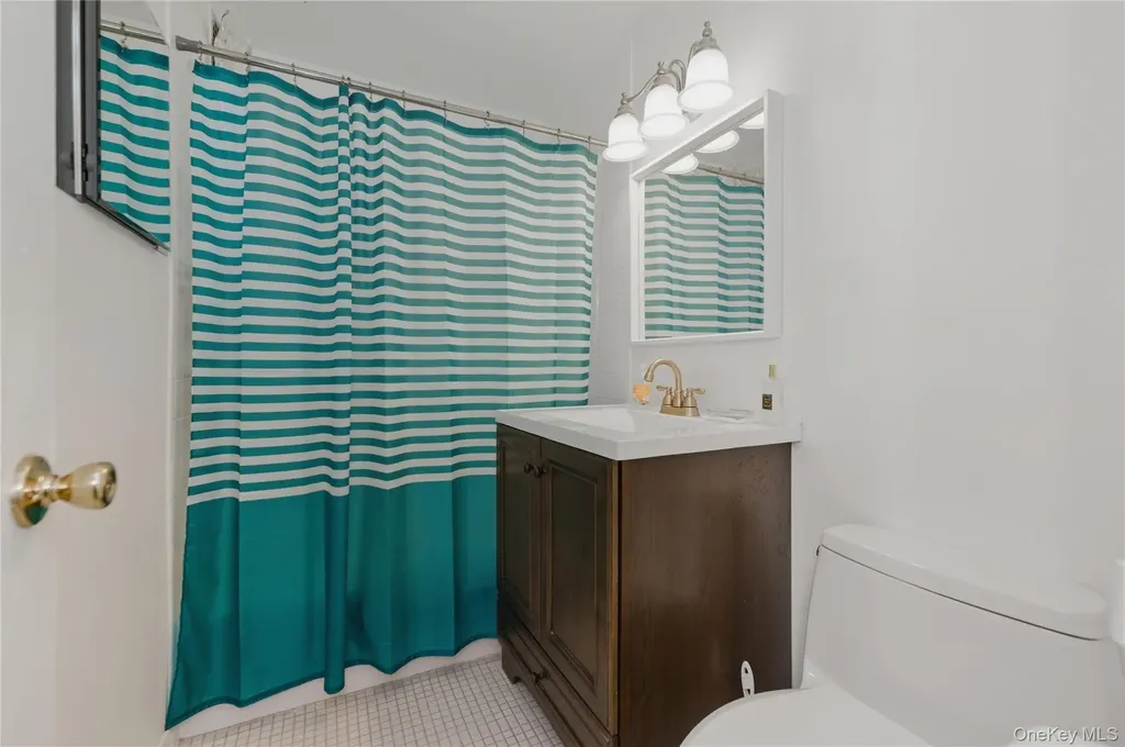 280 Guy Lombardo Avenue Freeport NY 11520