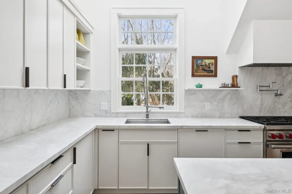 9 Wallace Lane Brookhaven NY 11719