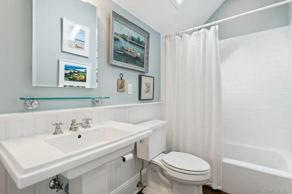 9 Wallace Lane Brookhaven NY 11719